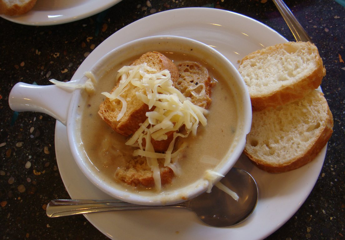 Swiss onion soup