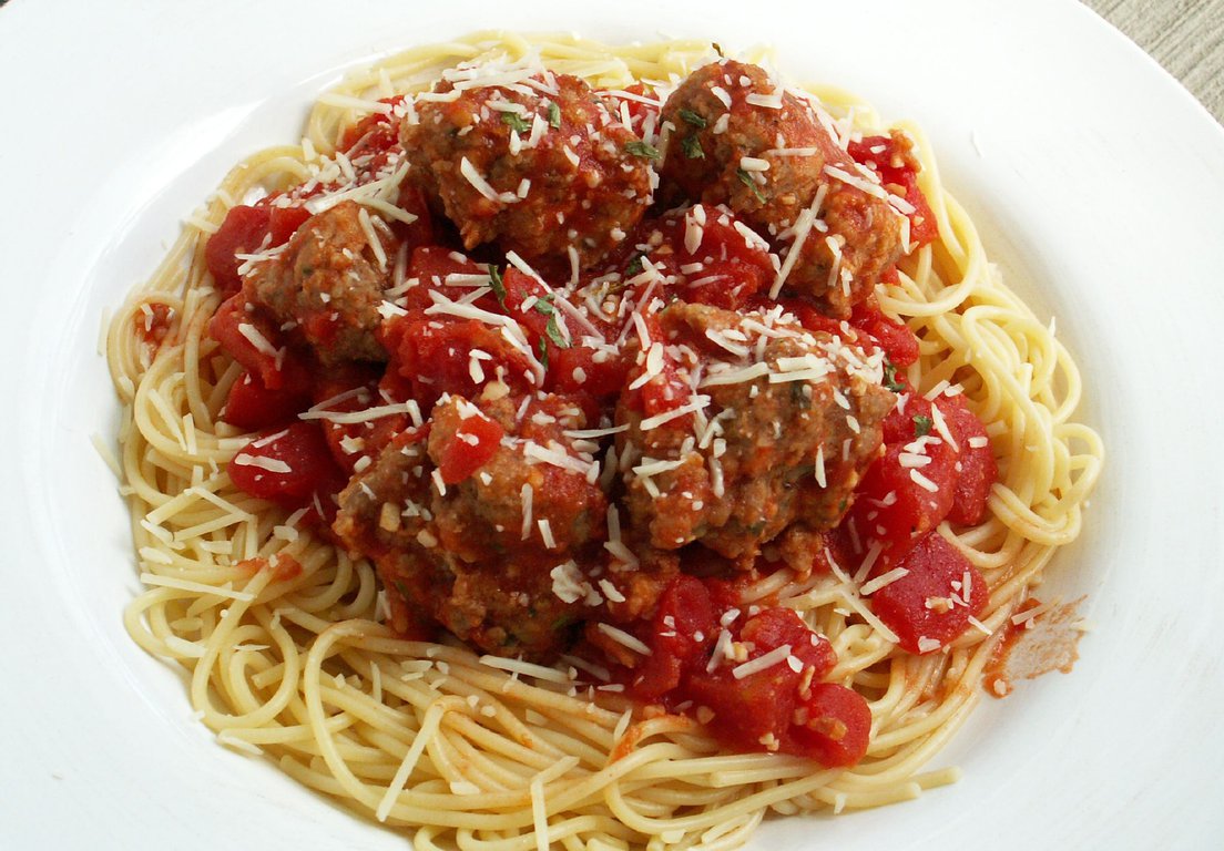 Spaghetti and meatballs